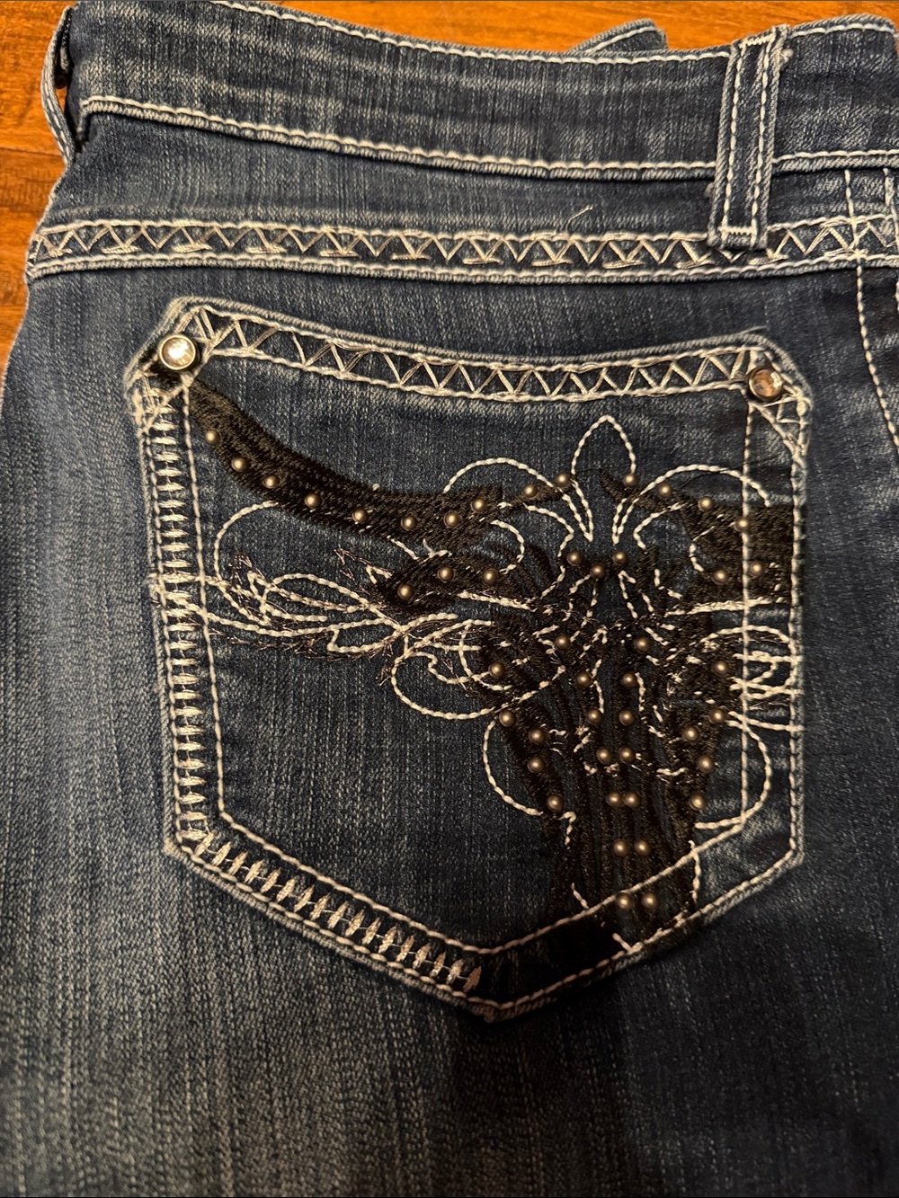 Wrangler Rock 47 Dark Blue Women's Embroidered Pocket Jeans Sz 7/8 x 36